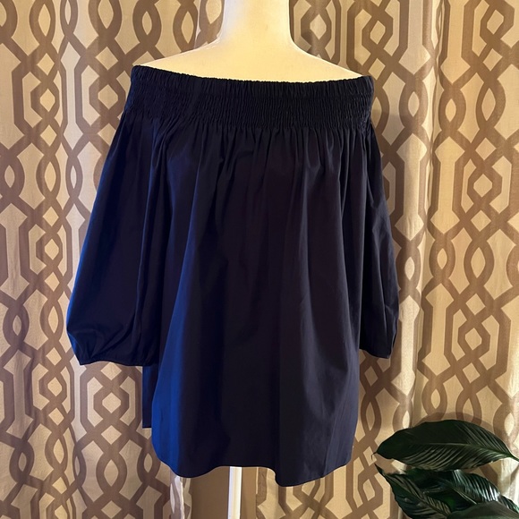 Ladies blouse!! - Picture 1 of 4